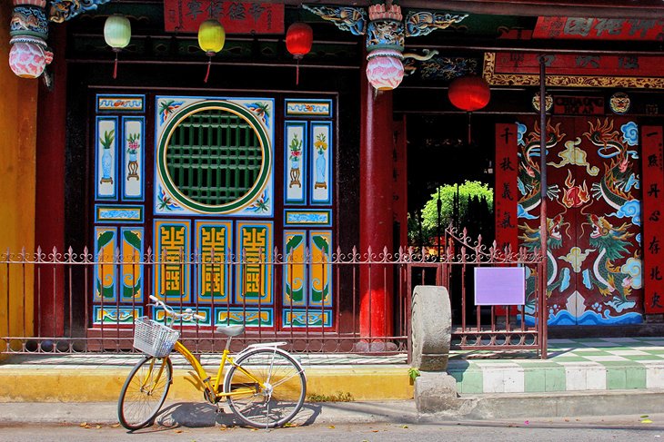 Quan Cong Temple