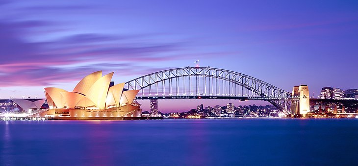 Sydney Harbour in the evening