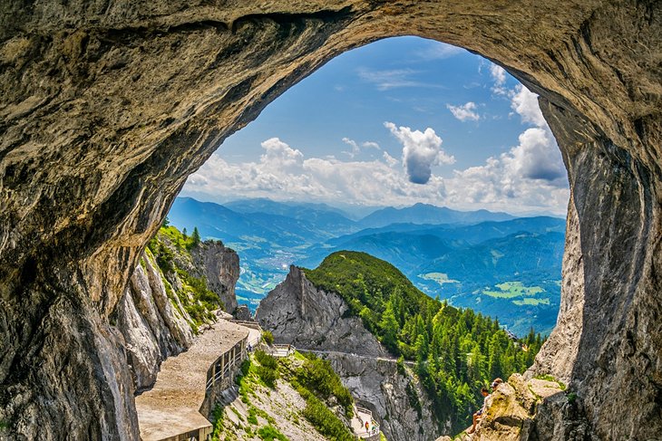 Eisriesenwelt Cave