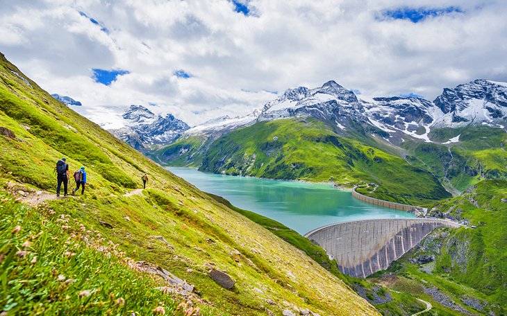 Hikers in Kaprun