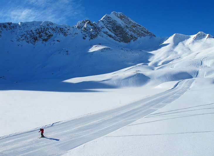 skiing in Austria