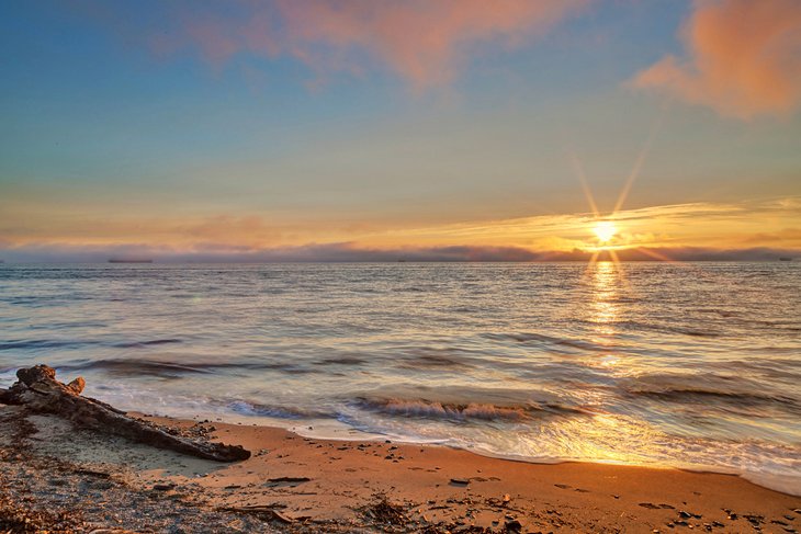 Dundarave Beach at sunset