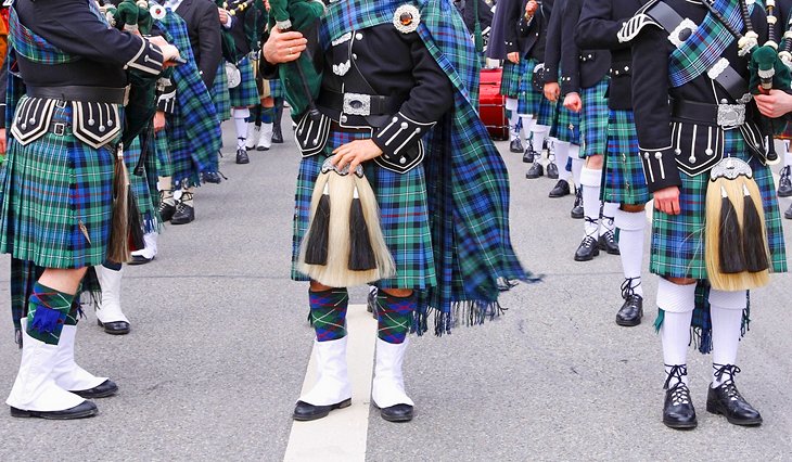 Irish bagpipers
