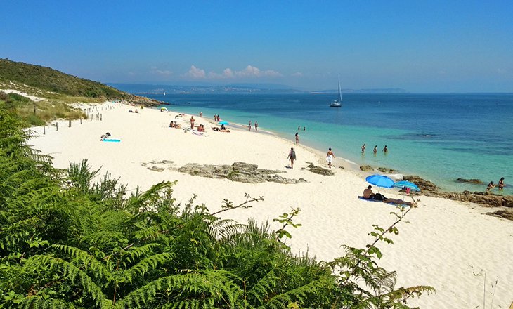 Melide Beach, Ons Island