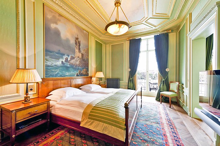 Photo Source: Grand Hotel Les Trois Rois