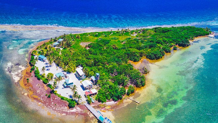 Photo aérienne de l'atoll de Glover's Reef