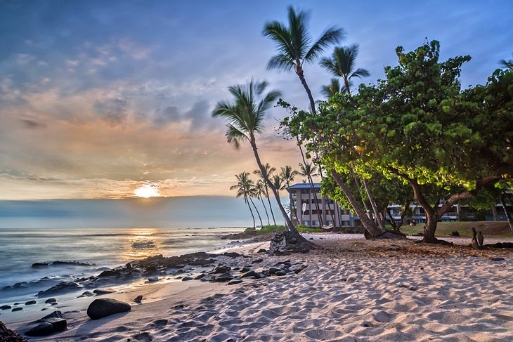 Honl's Beach at sunset