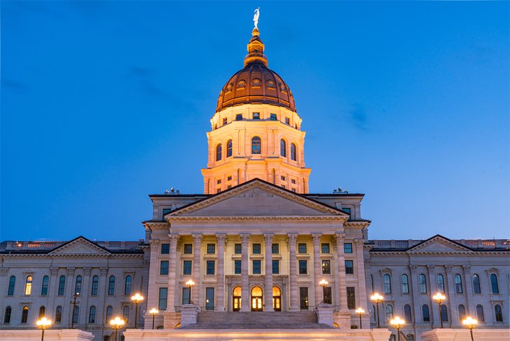 Kansas State Capitol Building at night