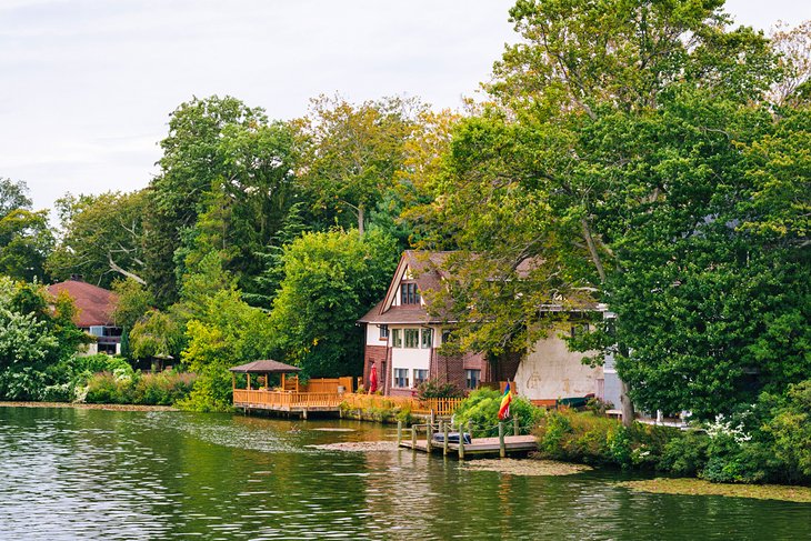 Houses along Deal Lake