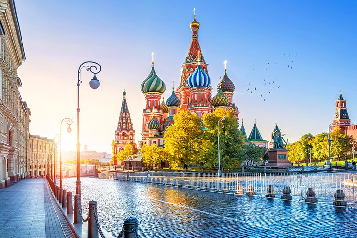 Russia's Government Has Big Plans for Tourism: Report - Russia Business  Today