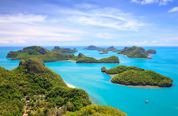 Angthong National Marine Park in Koh Samui
