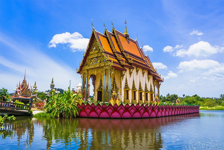 Buddhist temple Wat Plai Laem on Koh Samui