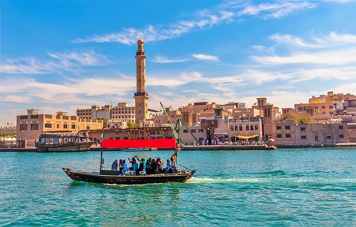 An abra ferrying people on Dubai Creek