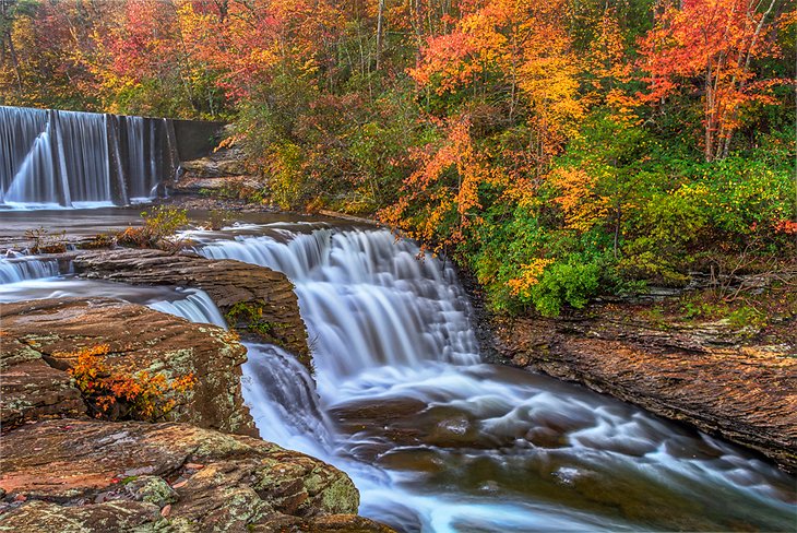 Autumn colors at DeSoto Falls