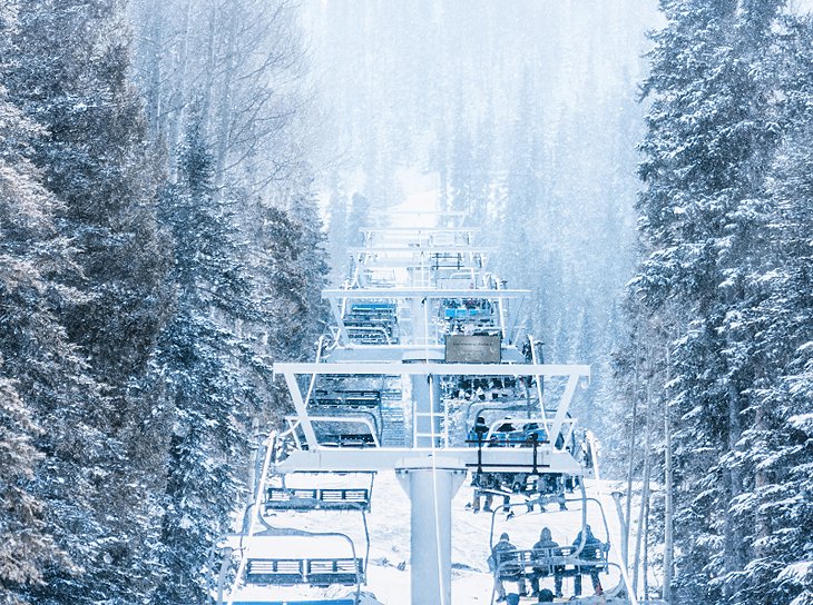 Chairlift at Sunrise Park Resort