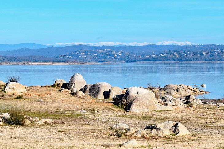 12 lagos mejor calificados en California 12 lagos mejor calificados en California