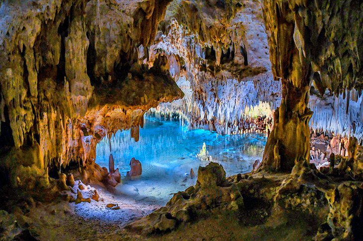 Grottes de cristal des Caïmans