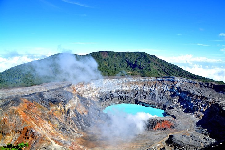 The crater and lake in Poas Volcano
