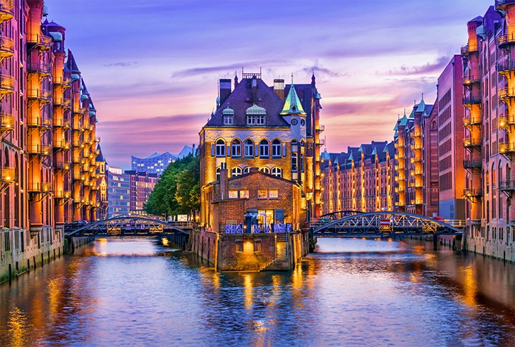 Speicherstadt warehouse district in Hamburg at dusk