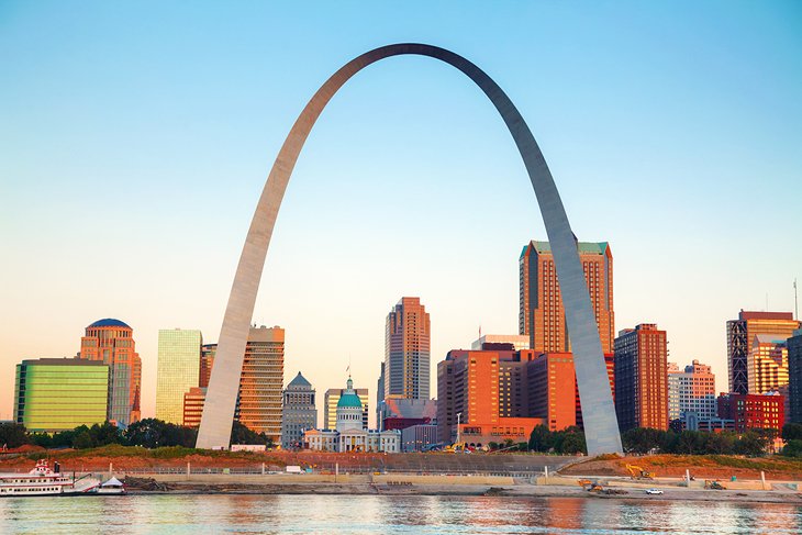 Gateway Arch and downtown St. Louis