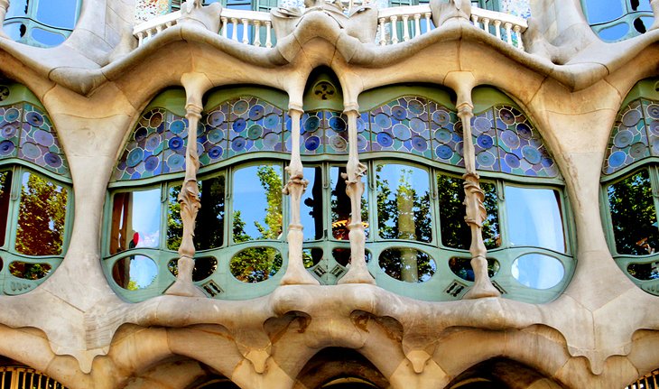 Casa Mila apartment building