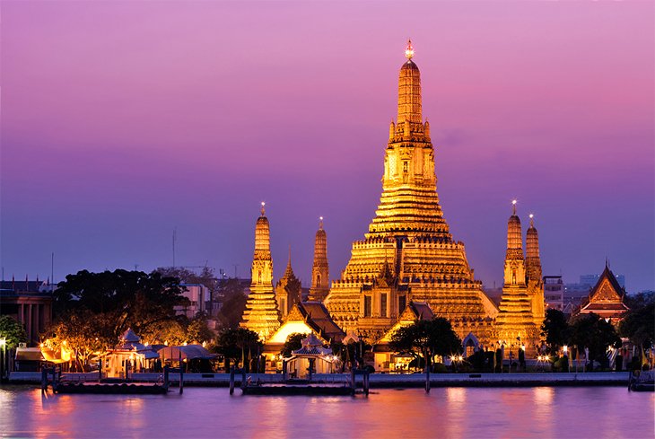 Wat Arun at dusk