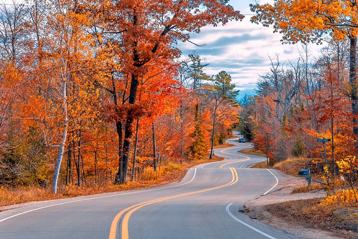 Door County winding road