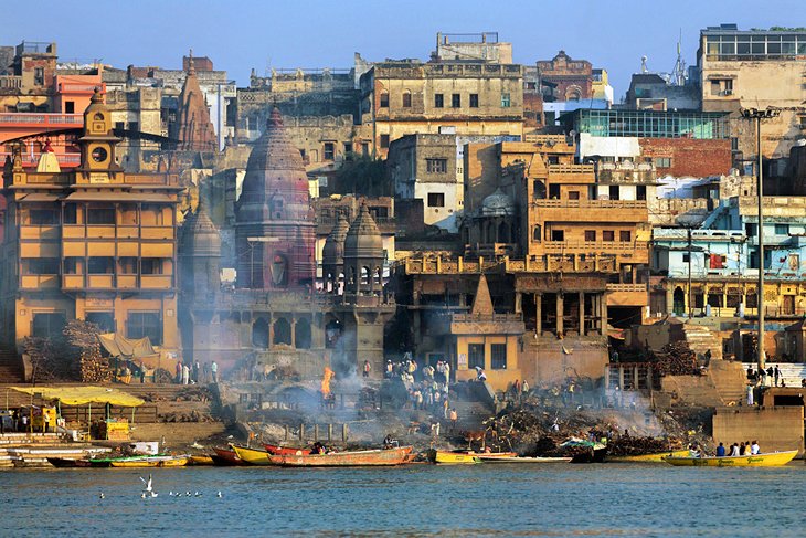 Funeral pyres burning at Manikarnika Ghat