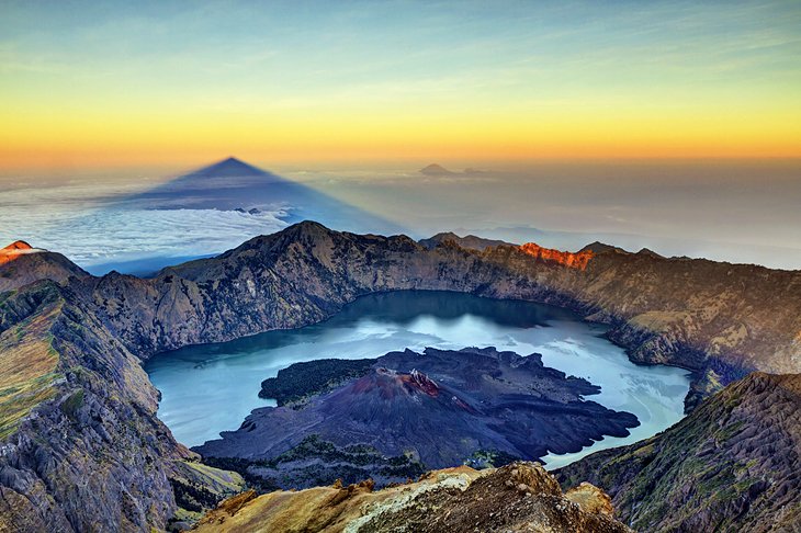 Mount Rinjani sunrise