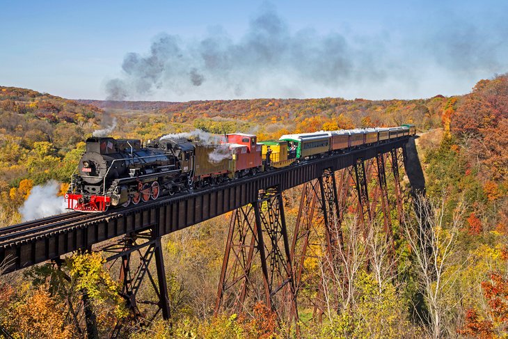 Boone and Scenic Valley Railroad