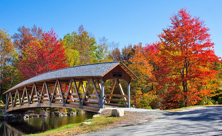 Fall foliage in Sunapee