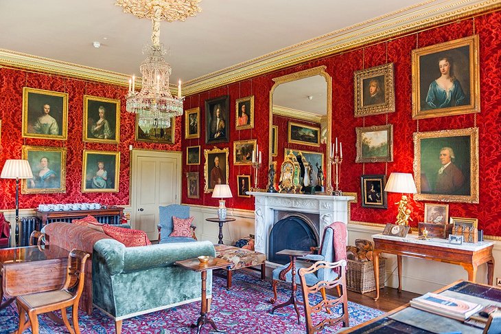 Photo Source: Aldourie Castle Estate