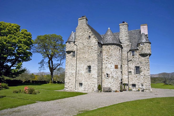 Photo Source: Barcaldine Castle