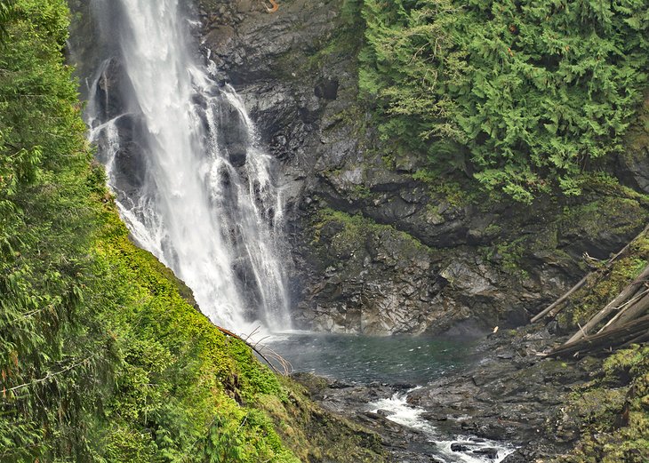 Middle Wallace Falls