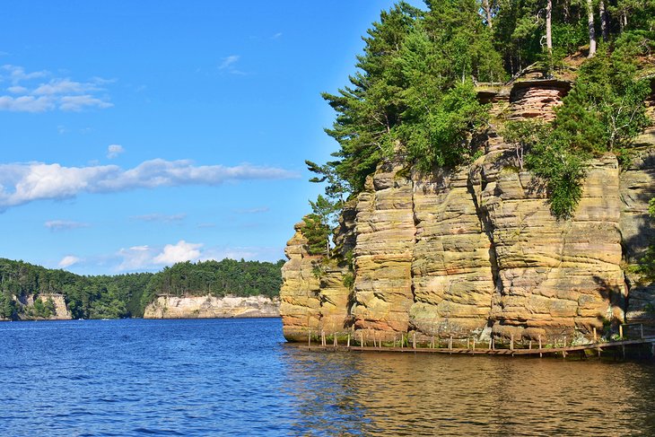 Wisconsin Dells cliffs