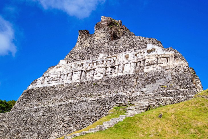 El Castillo, Xunantunich