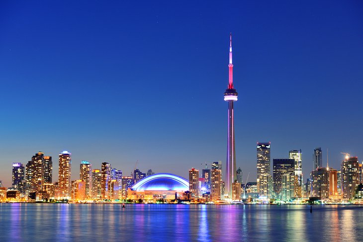 Toronto skyline at dusk