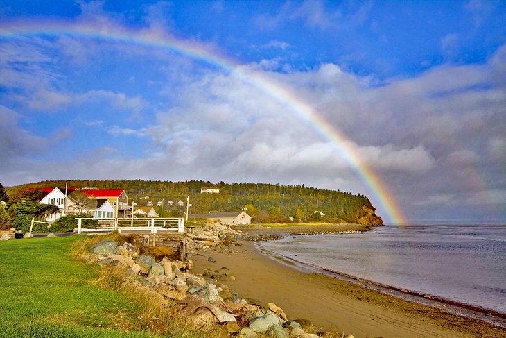 16 Top-Rated Small Towns in Canada