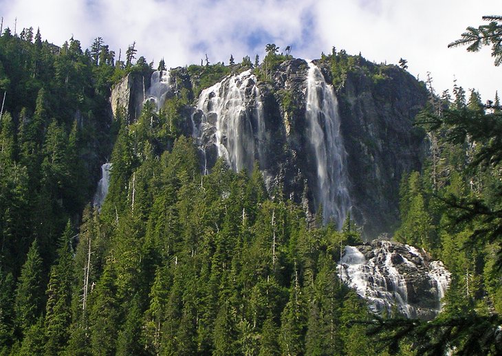 10 cascadas mejor valoradas en Canadá