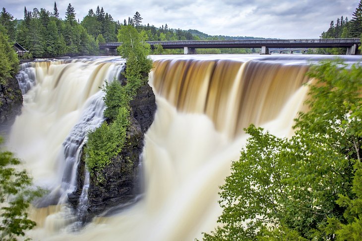 10 cascadas mejor valoradas en Canadá