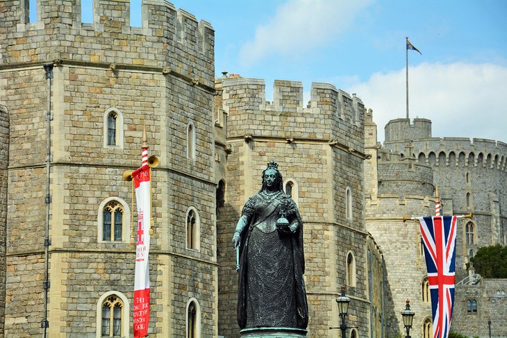 Statue of Queen Victoria outside Windsor Castle