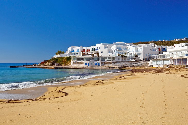 14 playas mejor valoradas en la isla de Mykonos