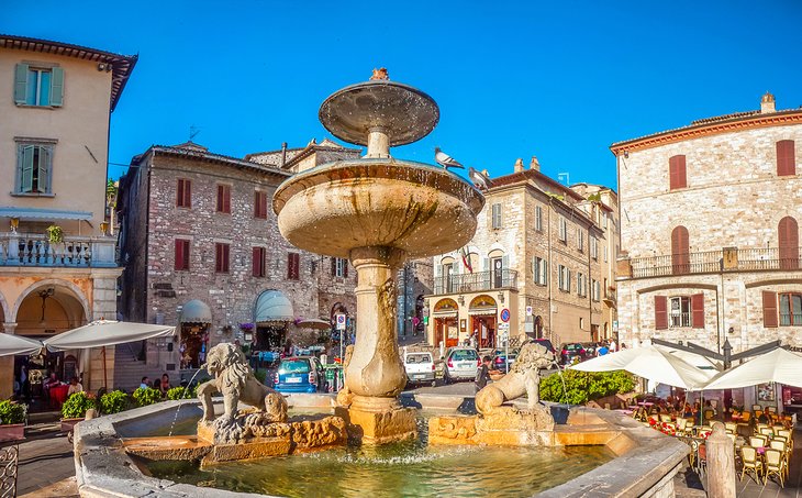 Piazza del Comune, the main square in Assisi