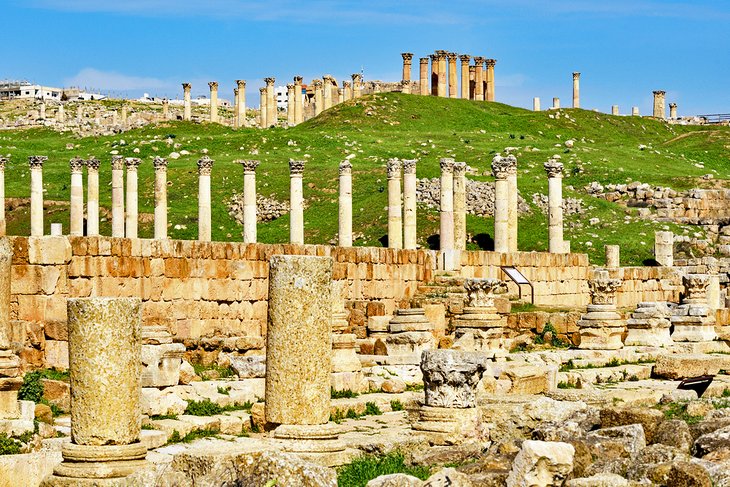 Säulen und Ruinen in Jerash, Jordanien