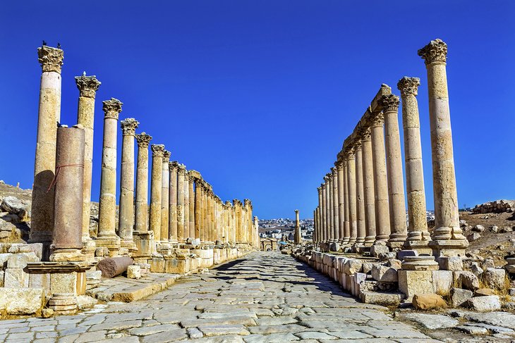Corinithian columns in the Jerash ruins