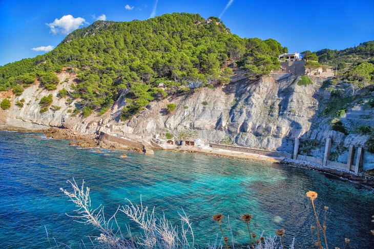 Cala Banyalbufar beach