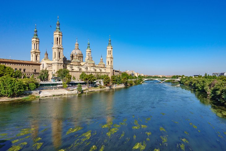 Basilica de Nuestra Senora del Pilar and the Ebro River in Zaragoza