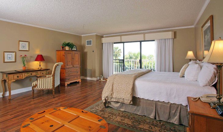 Photo Source: Inn at Cocoa Beach