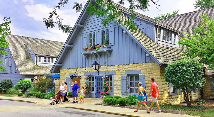 Photo Source: Pere Marquette Lodge & Conference Center