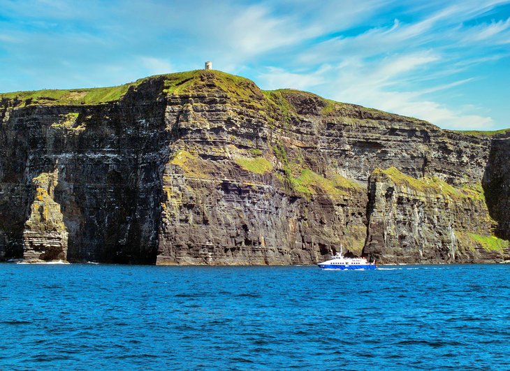 Cruise along the Cliffs of Moher